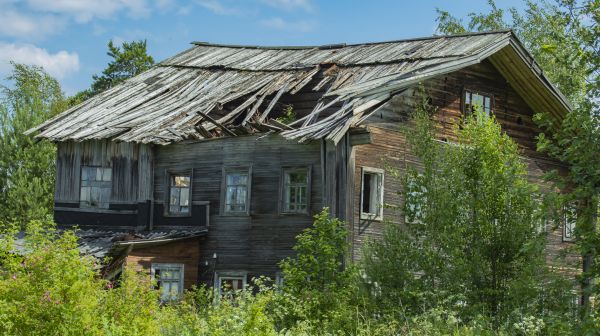 Cottage Demolition in Conroe